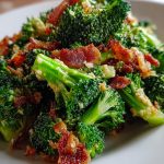 Deliciously Irresistible Broccoli Bacon Salad: The Perfect Summer Side!